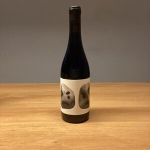 botella de vino tinto natural Malaspiedras de Mozo Wines elaborado con tempranillo en Lantziego Alava con fermentacion espontanea y crianza corta en barrica usada